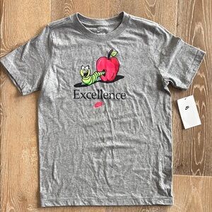 Nike Kids Graphic T-Shirt NWT